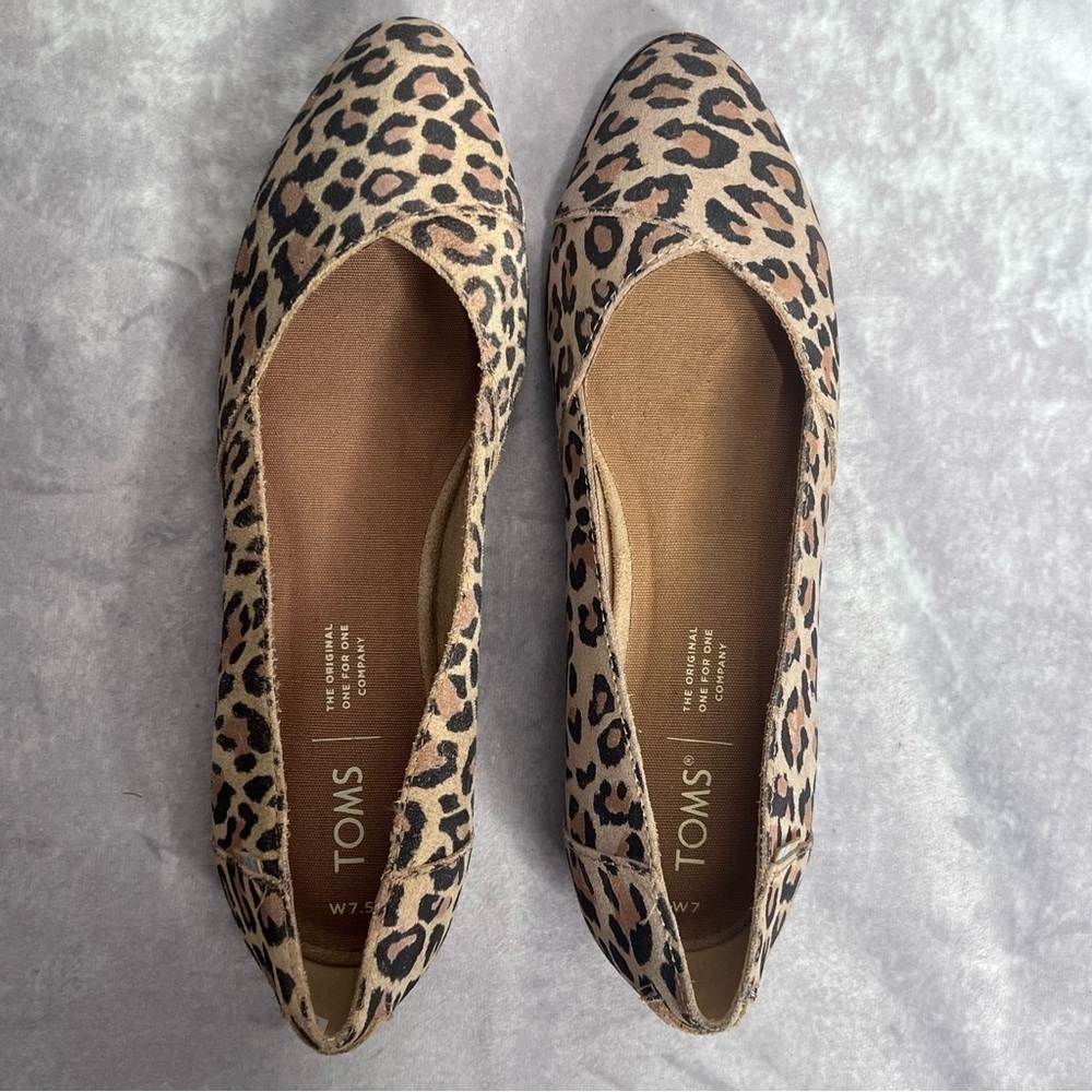 Toms Julie Leopard Print Pointed Toe Flats MISMATCHED SIZES. - Picture 7 of 10